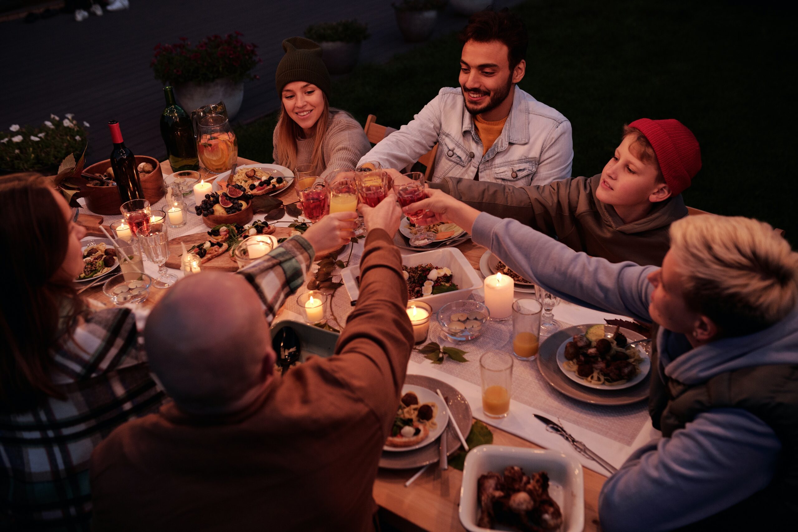 Tips And Tricks For Easy Outdoor Holiday Entertaining