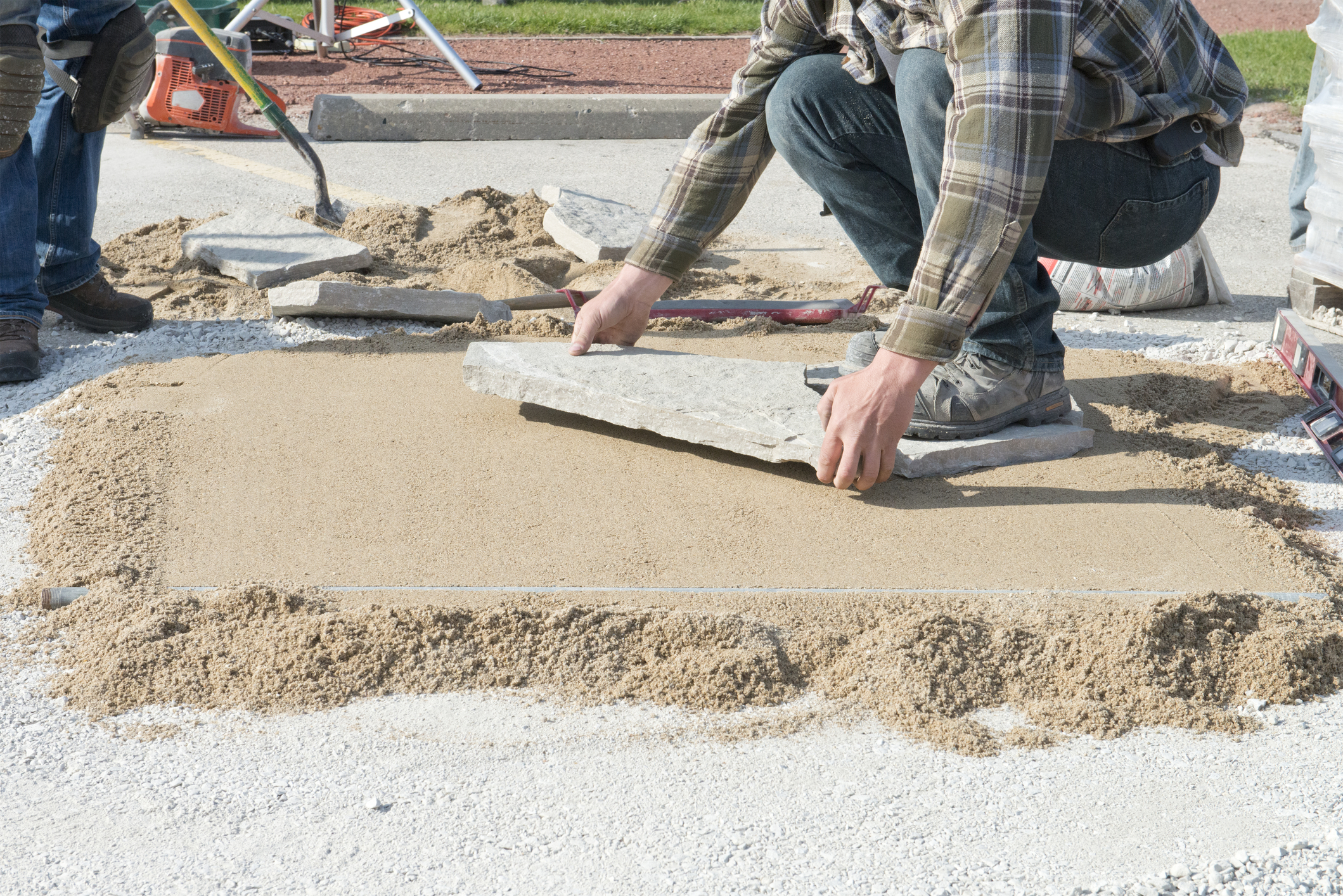 Flagstone vs Pavers: Which is Better?